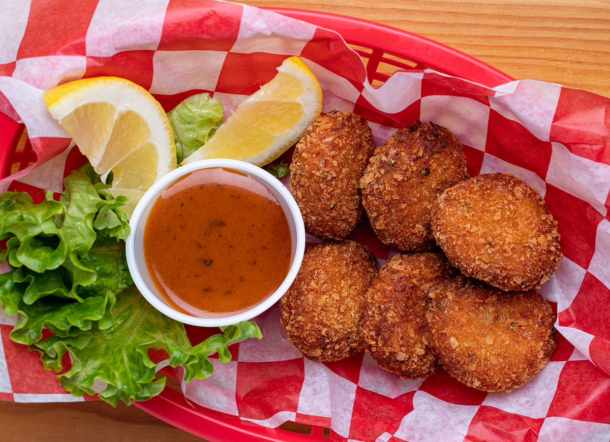 Tracy's Famous Crab Cakes 2 Dozen Tracy's King Crab Store